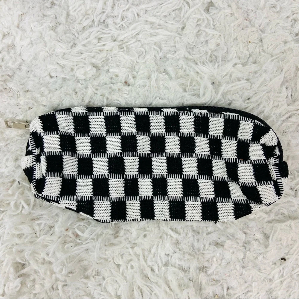 N/A stylish black